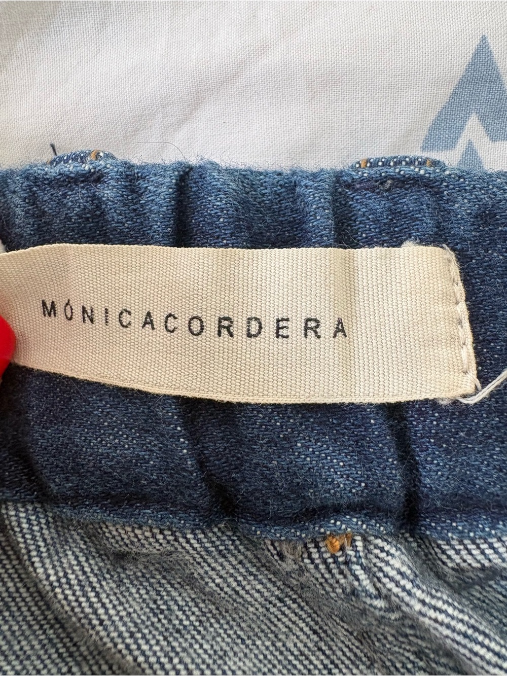 Cordera Lightweight Jeans - Picture 3 of 4